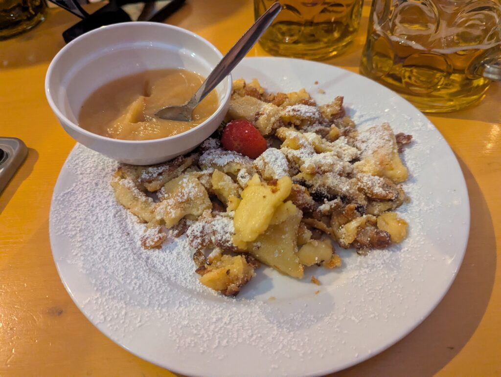 Kaiserschmarrn and a Mass beer at Oktoberfest