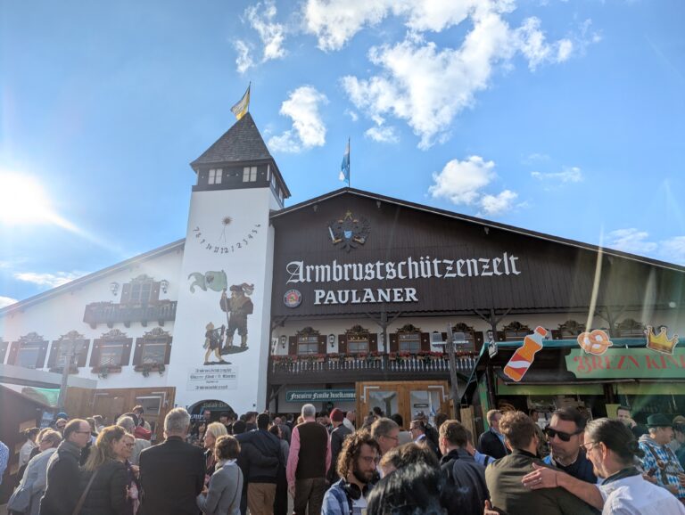 Navigating Oktoberfest Costs: What to Expect!