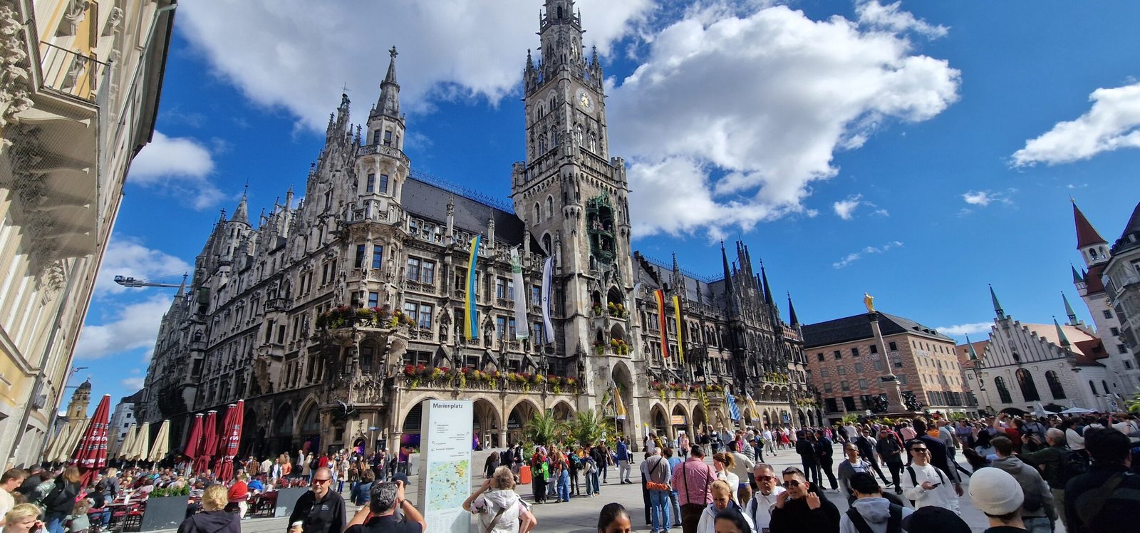 Marienplatz in central Munich with the New Town Hall and crowds